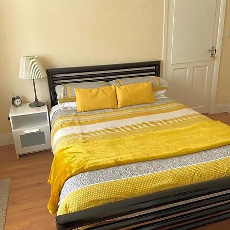 Streatham Common Bed & Breakfast-2
