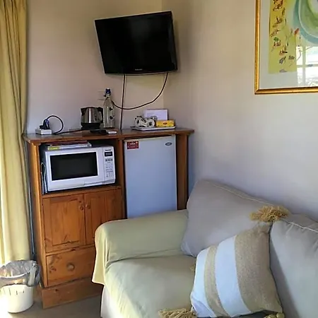 Rosemoore Bed & Breakfast-3