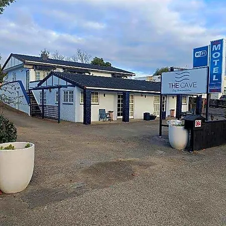 The Cave Motel-3