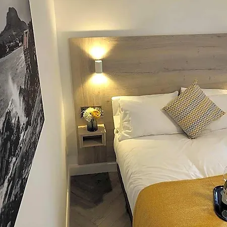 Mcnaughton Guestrooms-2