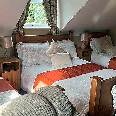 Heeneys Lodge B&B-2