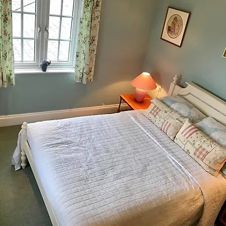 Jago Cottage-2