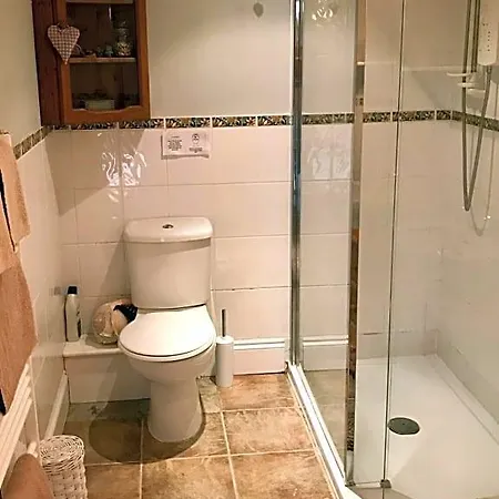 Jago Cottage-2