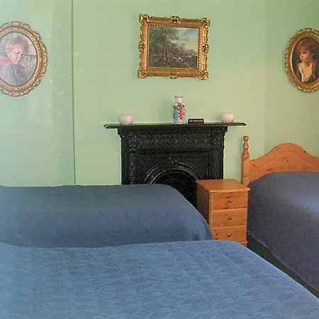 Claremont House-2