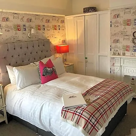 Corner House Bed & Breakfast-2