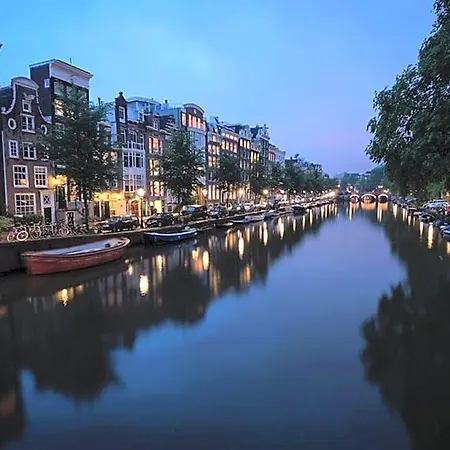 Canal View B&B Amsterdam-3