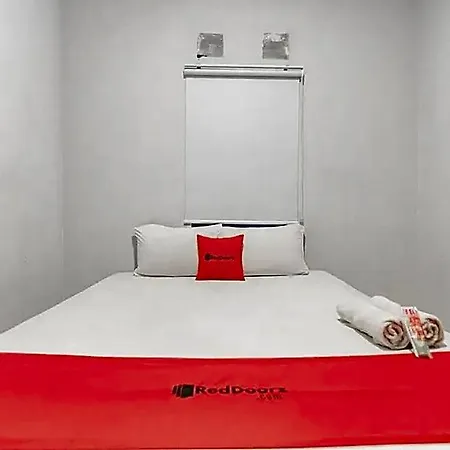 Reddoorz Near Exit Toll Pasteur 4-3