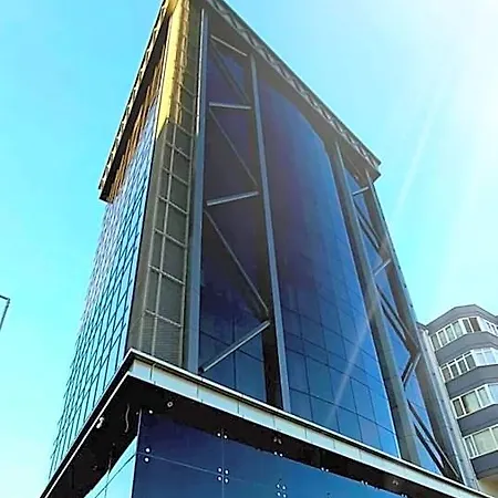 Le Luxe Suites Hotel&Spa-3