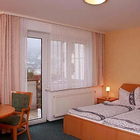 Hotel-Garni Elbgarten Bad Schandau-3