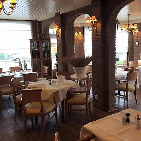Hotel De Admiraal-3