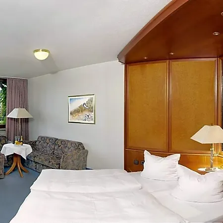 Hotel Hohe Linde-2