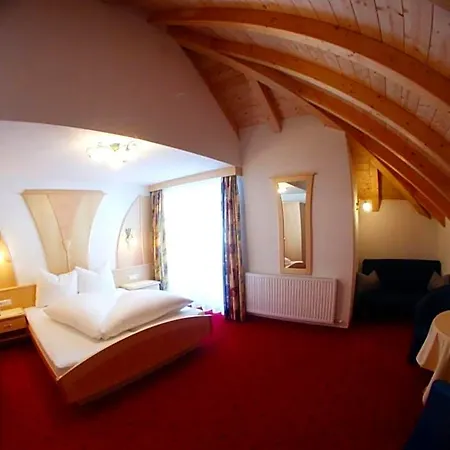 Hotel Garni Pradella-2