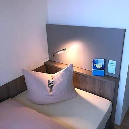 Hotel Peterchens Mondfahrt-2