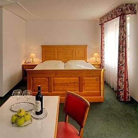 Hotel Churfirsten-3