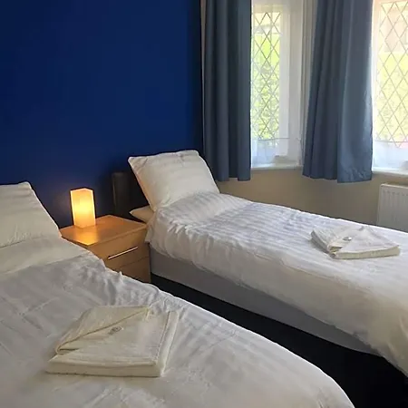 Southend Central Hotel - Close To Beach, City Centre, Train Station & Southend Airport-2