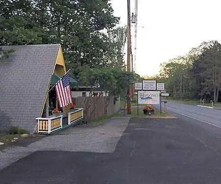 Hanscom'S Motel & Cottages-3