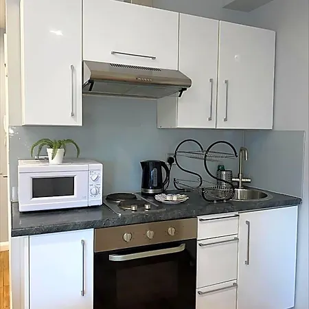 Showcase Apartments - Kimberley House-3
