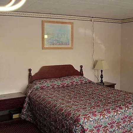 Fels Three Crown Motel-3