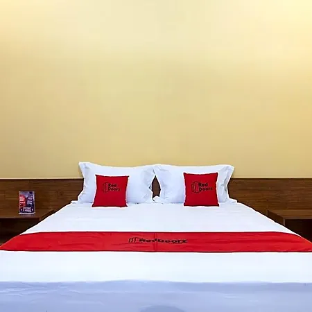 Reddoorz Near Baluran National Park-3