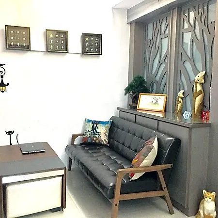Mew'S House-3
