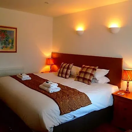 The Fox & Hounds-2