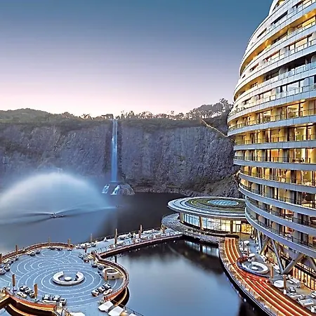 Intercontinental Hotels Shanghai Wonderland By Ihg-3