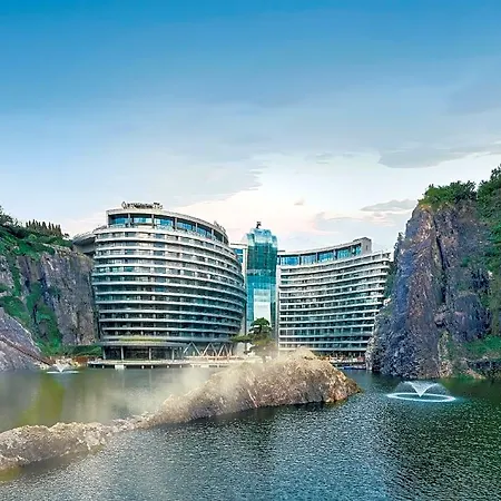 Intercontinental Hotels Shanghai Wonderland By Ihg-3