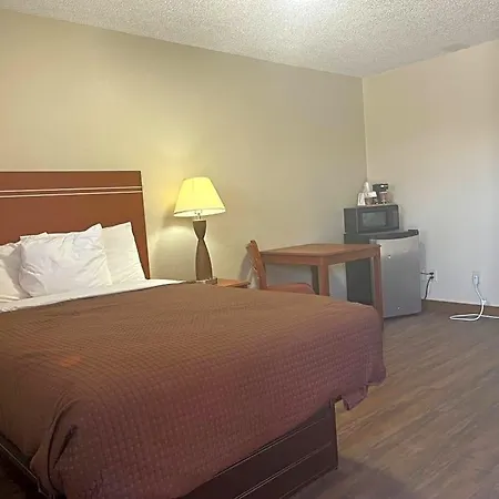 Valley Motel-3