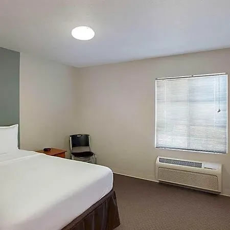 Woodspring Suites Jacksonville Beach Blvd-2