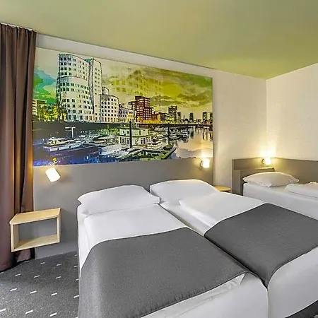 B&B Hotel Duesseldorf City-Sued-3