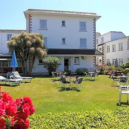 Runnymede Court Hotel-2