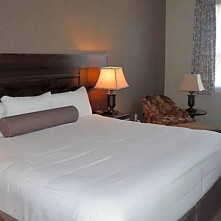 Cobble Creek Lodge-2