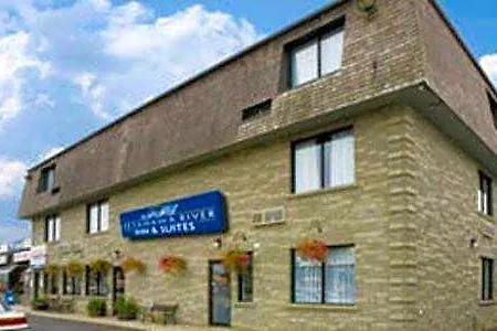 Petawawa River Inn & Suites-2