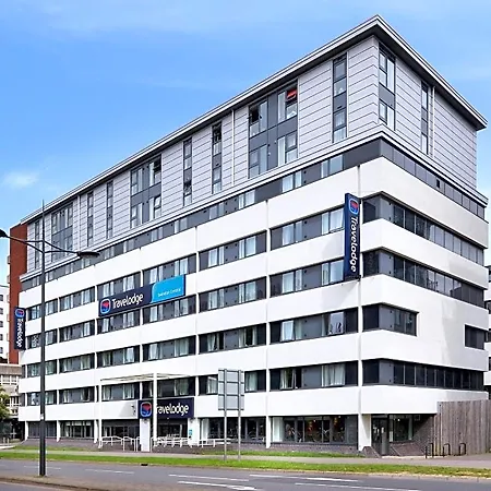Travelodge Swindon Central-2