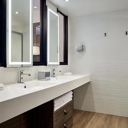 Ac Hotel By Marriott Strasbourg-3