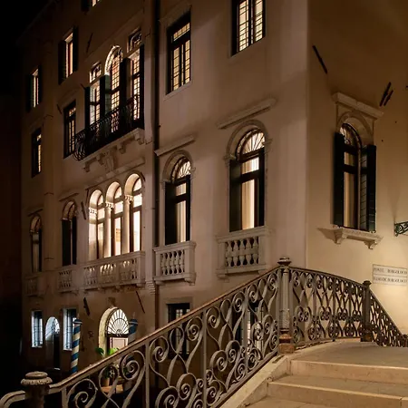 Eight Venezia-2