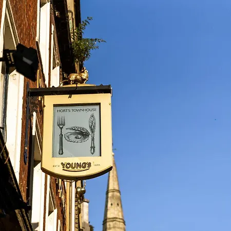 Hort'S Townhouse-3