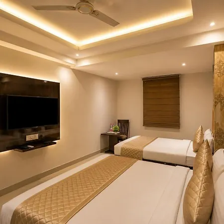 Hotel Iconic At Delhi Igi International Airport-3