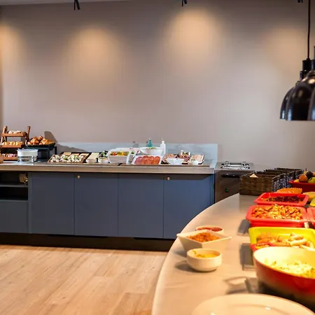 Hampton By Hilton Budapest City Centre-3