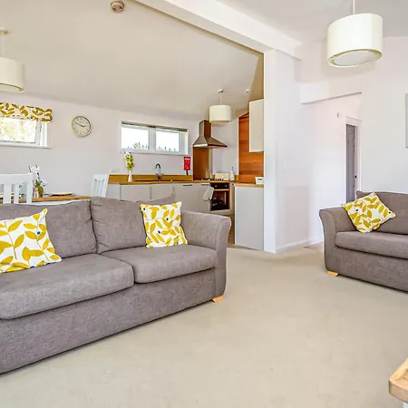 Hawthorn Glen Lodges-2