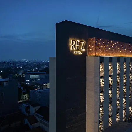 Rez Hotel Semarang-3
