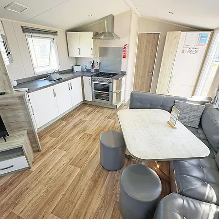 Riverside Holiday Village-2