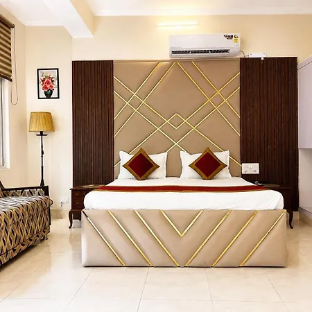 Hotel Swisston Palace-3