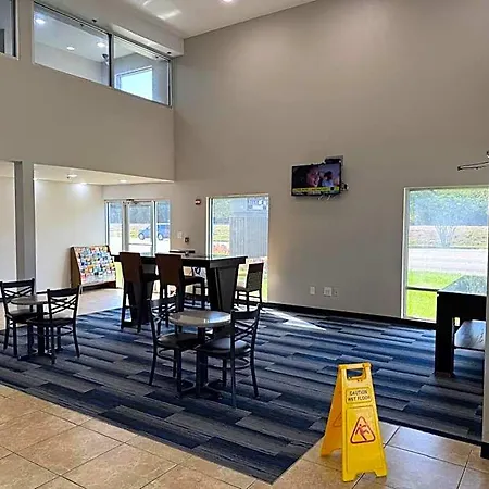 Executive Inn And Suites Baker-2