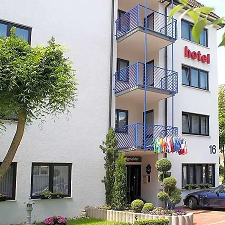 Hotel Astoria Am Urachplatz-3