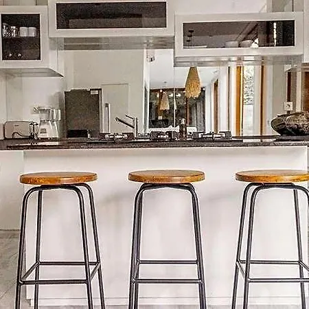 Ab Apartment Seminyak-3
