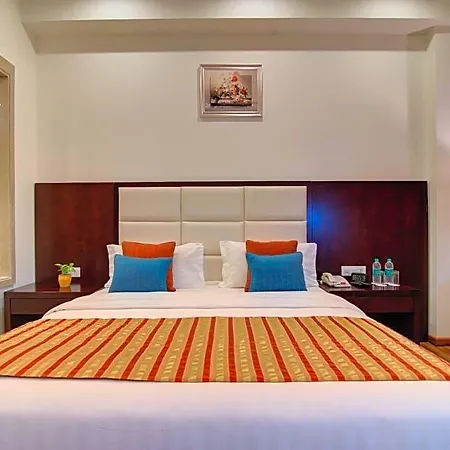 Ramada By Wyndham New Delhi Pitampura-2