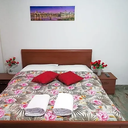 Holiday Guesthouse-2