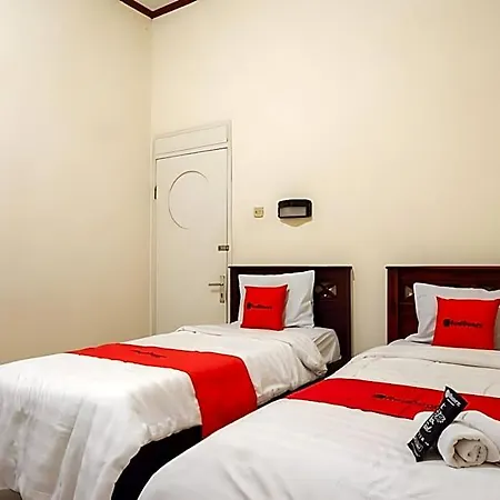 Reddoorz @ Hotel Citra Indah-2