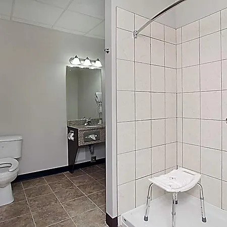Travelodge By Wyndham Wetaskiwin-2
